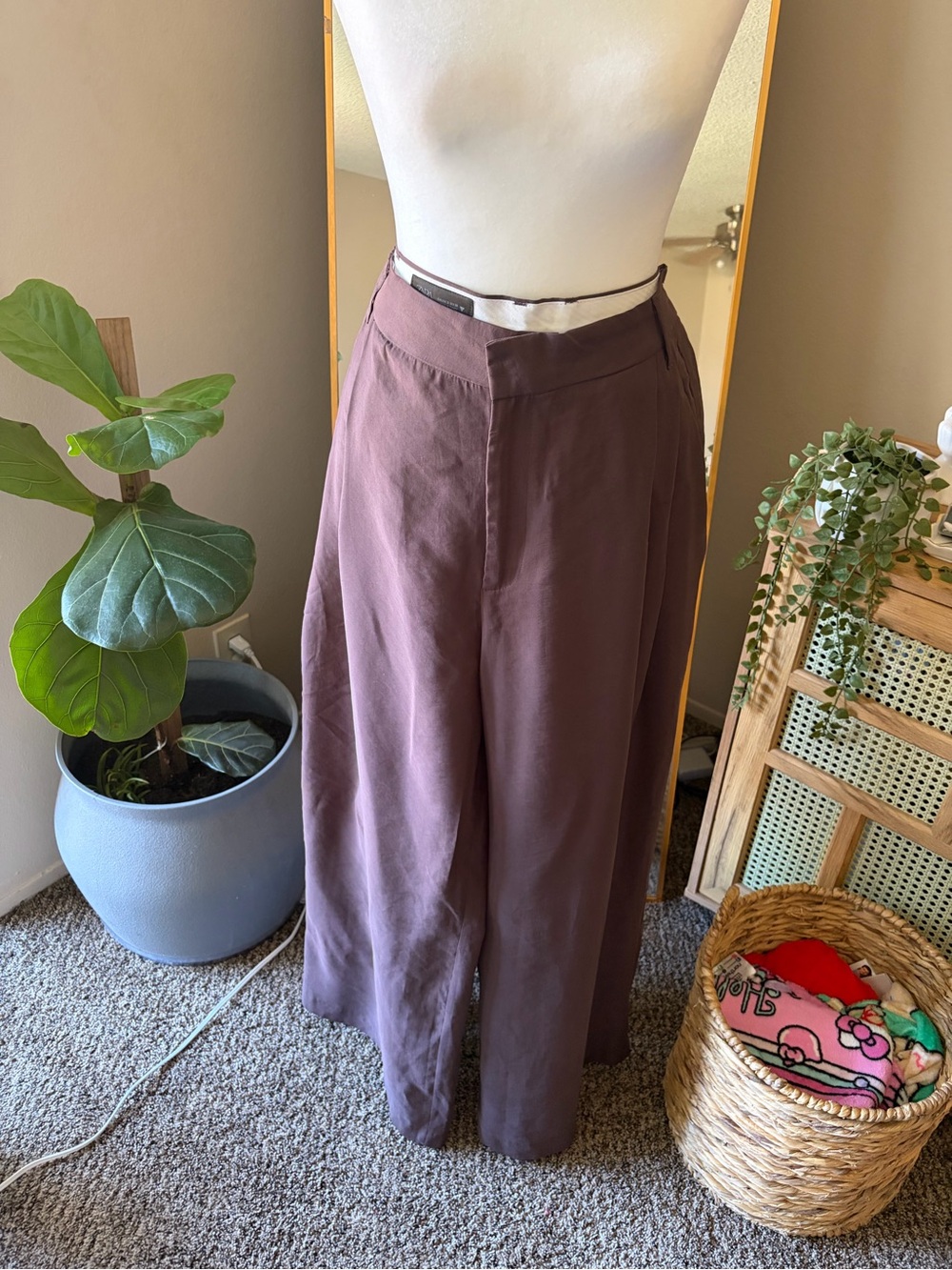 Zara Wide leg pants in Dusty Mauve